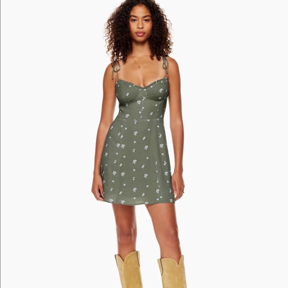 Wilfred Fable Dress
   Bitter Sage/ White